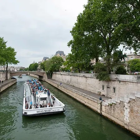 Appartamento 5e Entre Notre Dame & Pantheon Parigi
